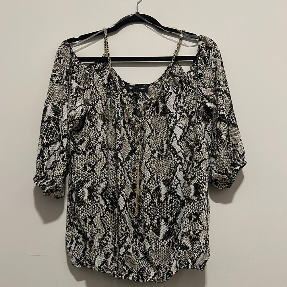 New York & Company size M. Woman Black and White Tie Front Blouse